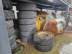 Liebherr 12.00-20 SOLID - Tire/Reifen/Band